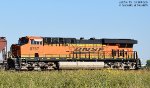 BNSF ES44C4 6757